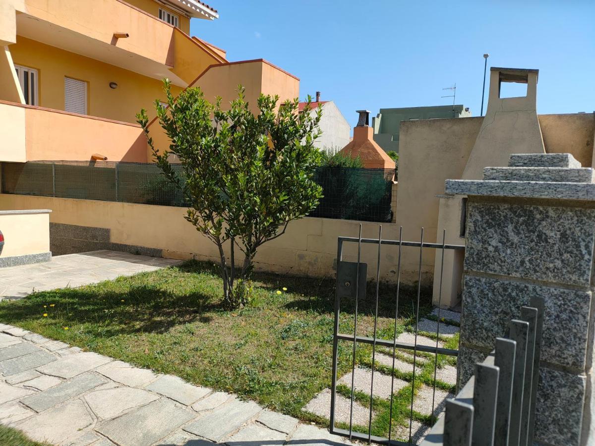 Oasy2 Apartment Villasimius Exterior photo